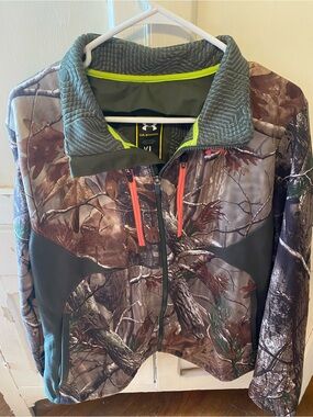 Storm Women’s Realtree Camo Performance Jacket with Neon Trim
